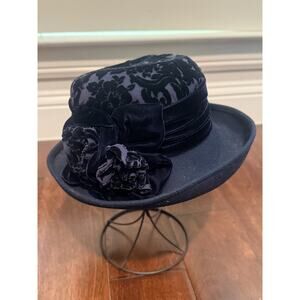 Toucan Collection New York 100% Wool Black Hat USA Vintage Velvet Trim Church